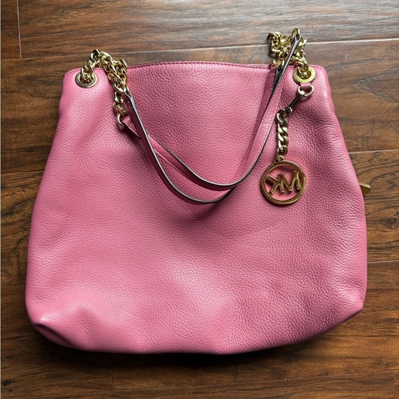 Michael Kors Mauve Jet Set Large Leather Tote with Gold Chain Strap - Picture 4 of 11